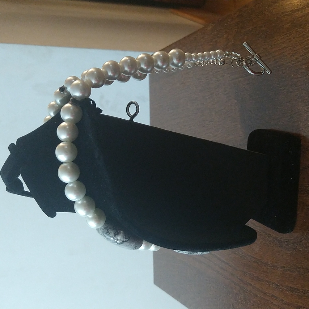 Necklace - Picture 5 of 10